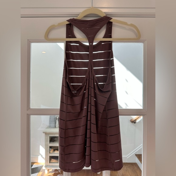 Athleta purple tank with mesh detail in size xs - Picture 3 of 5